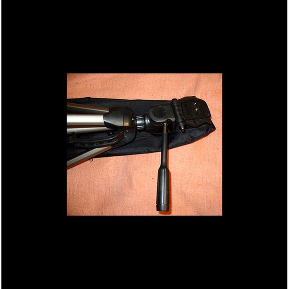 New Rare & Unique Dolica Professional Photography/Video Tripod - Picture 9 of 14